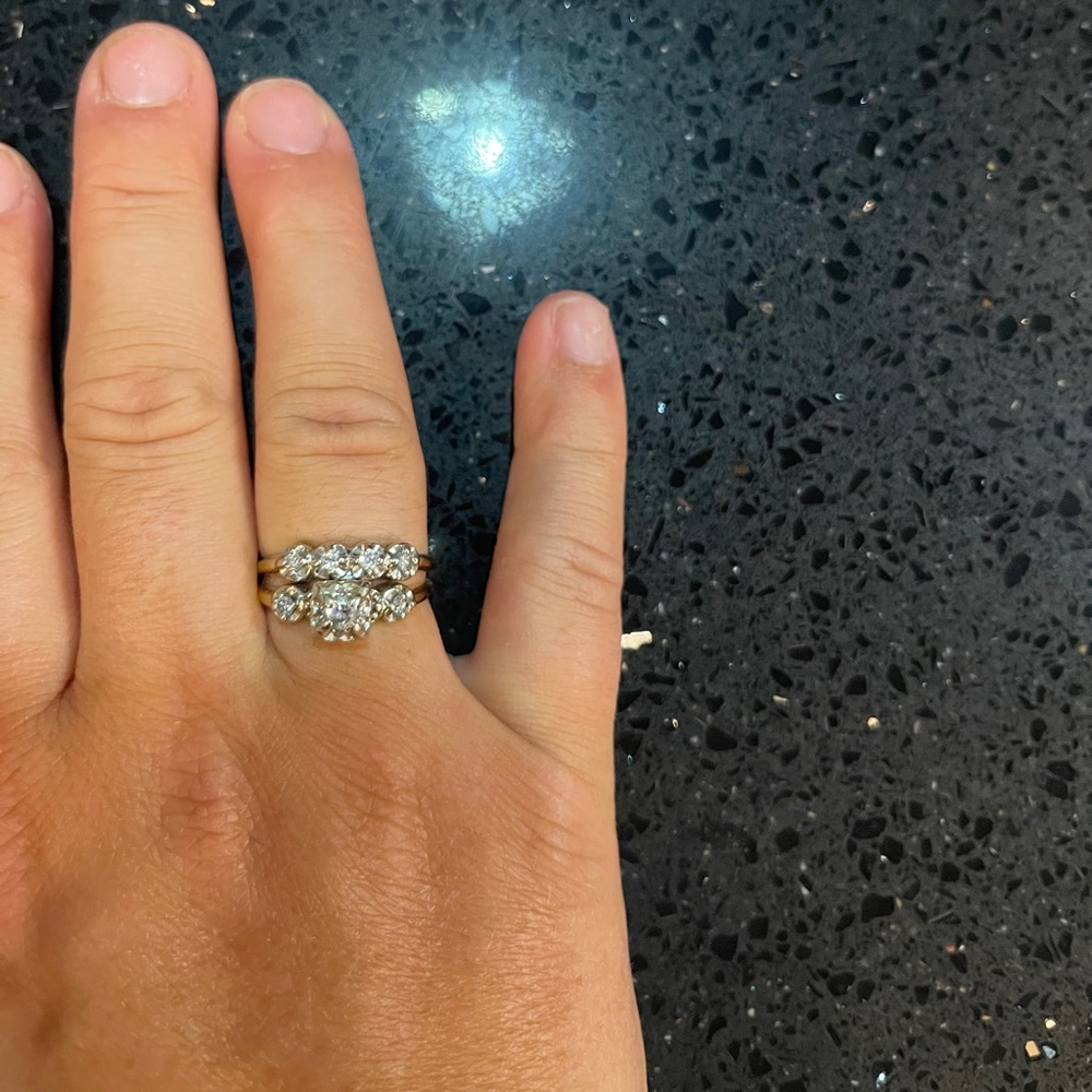 14k Vintage Diamond Wedding Ring Set✨ Feature Lock